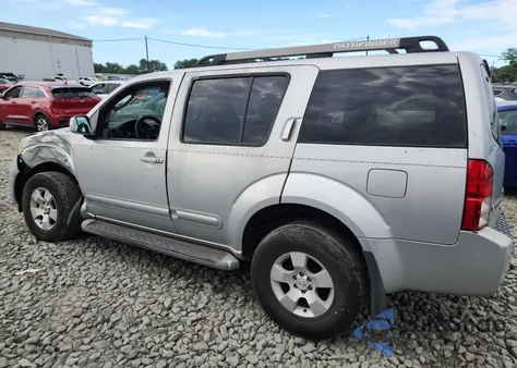 2005 Nissan Pathfinder Le z USA, uszkodzony, nr VIN 5N1AR18WX5C736146